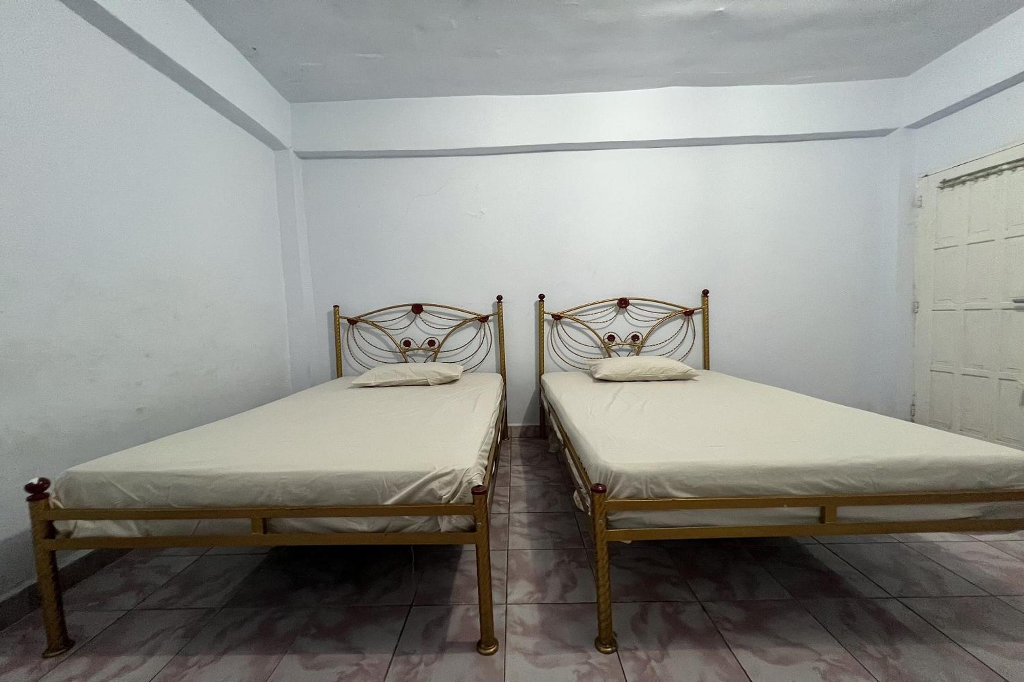 Oyo 91757 Surya Hotelneartaman Anggrek Pkk Watansoppeng Lalabata エクステリア 写真