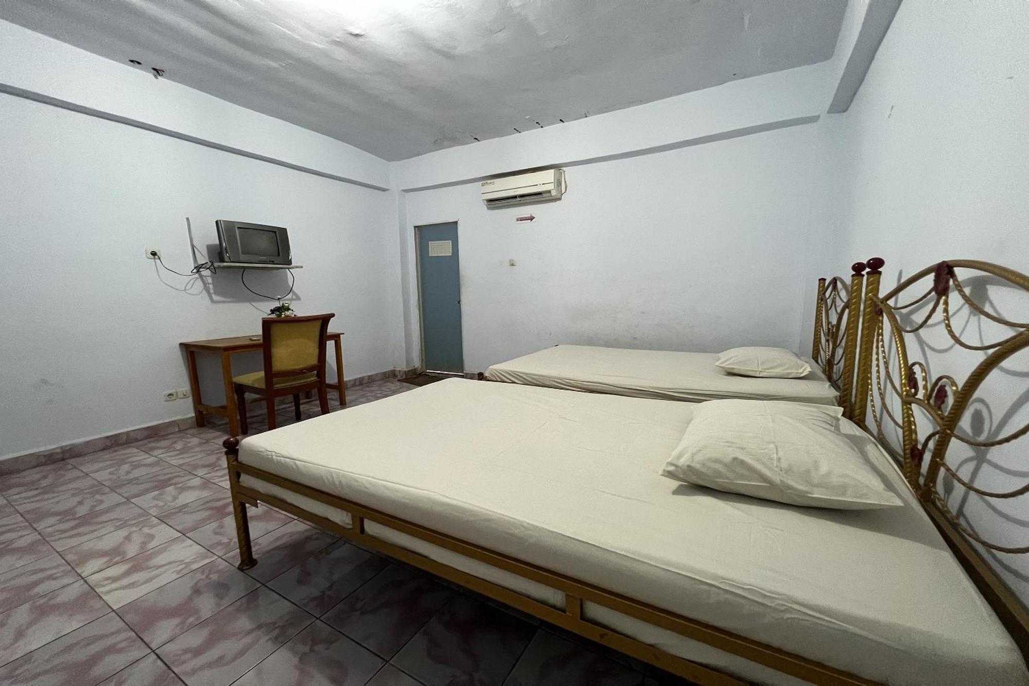 Oyo 91757 Surya Hotelneartaman Anggrek Pkk Watansoppeng Lalabata エクステリア 写真